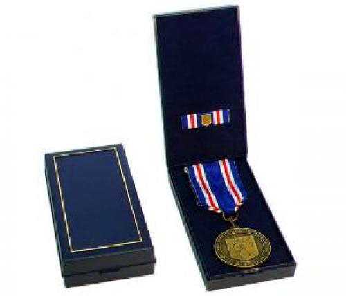 Krabièka na medaili - ELB26